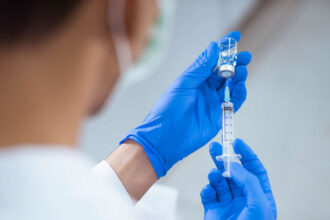 Environ 30.000 migrants sans-papiers n'ont pas pu se faire vacciner au Maroc