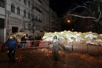 Ukraine: Menace d'état d'urgence après la prise d'un ministère à Kiev