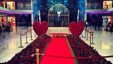 Le 14 février, entre l’amour et l’argent