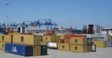 Echanges extérieurs : exportations et importations progressent au même rythme