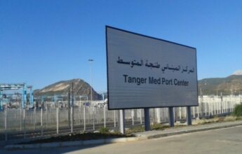 Applis, web et radio informent les voyageurs en transit à Tanger-Med