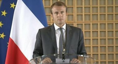 Sur Renault et PSA, Emmanuel Macron met les points sur les i
