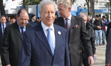 Violences dans les écoles, le ministère durcit le ton