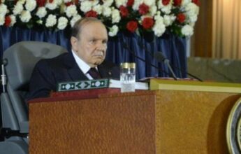 Bouteflika renonce à des promesses à cause de la crise pétrolière