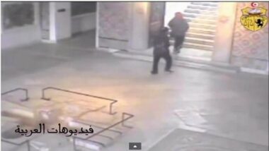 Tunis: la vidéo des deux assaillants à l'intérieur du musée