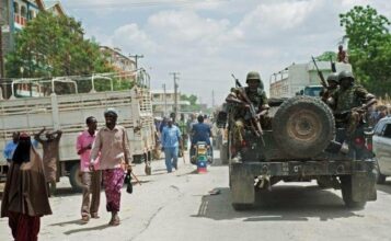 Kenya: des shebab attaquent une université, 15 morts, des étudiants otages
