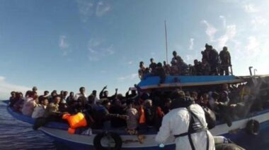 Drame en Méditerranée: 400 migrants disparus