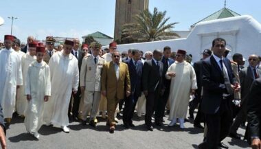 Le Prince Héritier Moulay El Hassan aux funérailles du Général Bennani