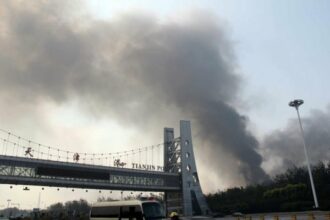 Chine: au moins 44 morts dans les gigantesques explosions de Tianjin