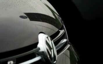 Moteurs truqués: perquisitions au siège de Volkswagen en Allemagne