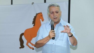 Enseignement: l'UC prend la défense de Benmokhtar