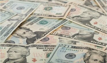 Hausse du dollar par rapport au dirham : une nouvelle pression sur le pouvoir d’achat des Marocains