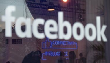 &ldquo;Wouah", "Grrr" et "Haha&rdquo;, Facebook ajoute 5 boutons pour réagir aux publications