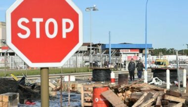 Carburants: intervention policière musclée à Fos-sur-Mer