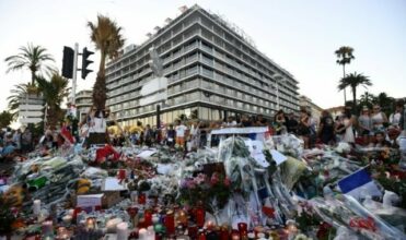 Le profil de l'auteur de l'attentat de Nice se précise, les forces de sécurité plus présentes