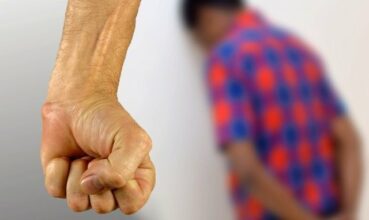 Après avoir torturé ses enfants, un homme ne risque que 1 à 3 ans de prison