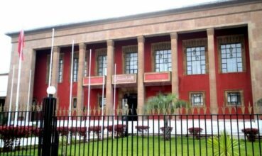 La Majorité envisage une session extraordinaire du parlement