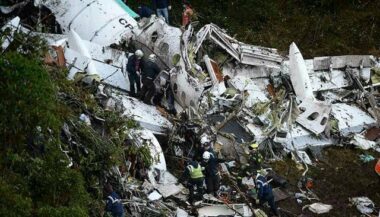 Crash d'avion en Colombie: la planète football en deuil