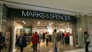 Marks &amp; Spencer ferme une centaine de magasins dans le monde