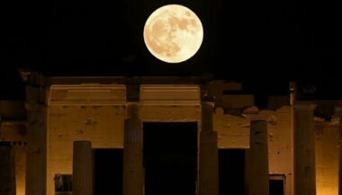 La &ldquo;Super Lune&rdquo; à travers le monde, en photos
