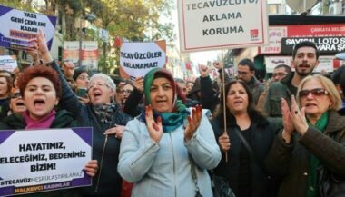 Agressions sexuelles: La Turquie retire un texte controversé