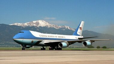 Trump veut annuler la commande d'un nouvel Air Force One sur Twitter