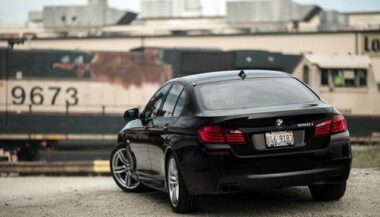 Insolite. Une BMW enferme un voleur à distance