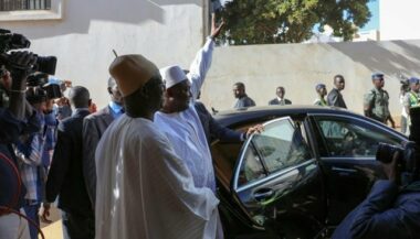 Gambie: Adama Barrow rentre au pays après six semaines de crise