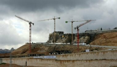 Colonisation: Israël, sous l'effet Trump, annonce 2.500 logements en Cisjordanie occupée