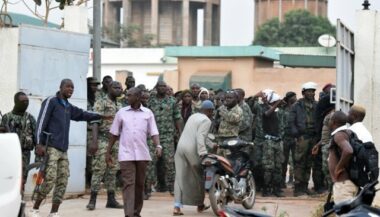 Côte d'Ivoire: Démission du Premier ministre et vague de limogeages