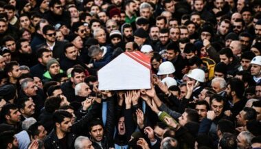 &ldquo;La panique, le sang, les coups de feu&rdquo;: les rescapés d'Istanbul racontent