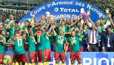CAN 2017: le Roi Mohammed VI félicite l'équipe du Cameroun