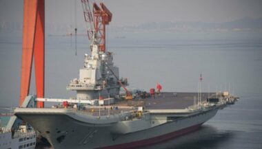 La Chine lance son deuxième porte-avions (vidéo)