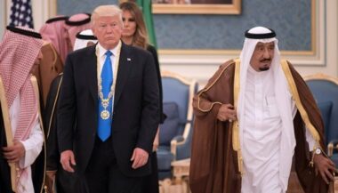 Le roi Salmane d'Arabie saoudite, dirigeant le plus retweeté devant Trump