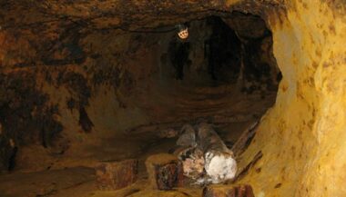 Afrique du Sud: le géant minier AngloGold envisage de supprimer 8.500 emplois