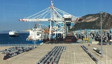 &ldquo;Millionième véhicule produit par les usines de Renault Maroc, exporté depuis le port de Tanger Méditerranée&rdquo;