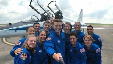 Objectif Mars, la Nasa présente douze futurs astronautes