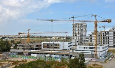 Ecole française internationale (EFI) de Casablanca: &ldquo;mission" ou "type mission&rdquo;?