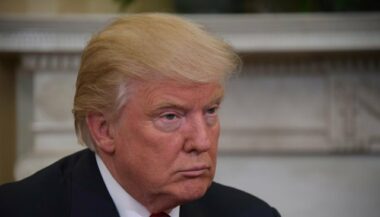 Trump saisit la Cour suprême pour rétablir son décret anti-immigration