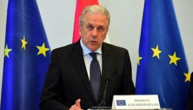Migrants: les pays européens appelés à &ldquo;augmenter les retours&rdquo;