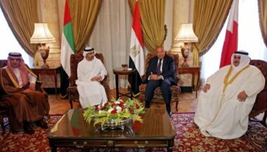 Ryad et ses alliés maintiennent leurs sanctions contre Doha