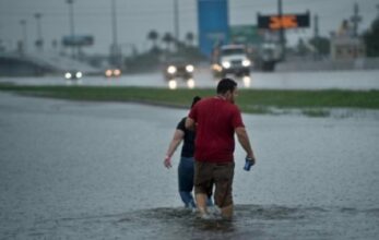 Houston tangue dans les inondations &ldquo;catastrophiques&rdquo; de Harvey