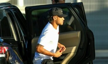 Neymar au PSG, c'est officiel!