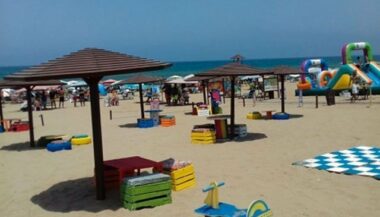 Malgré la polémique, le Pavillon bleu hissé sur la plage de Bouznika