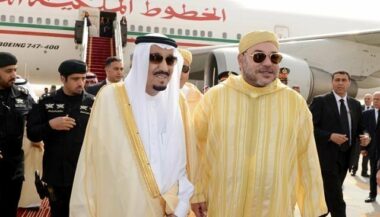 Le Roi Mohammed VI rend visite au Roi Salmane à Tanger