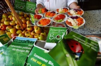 Alimentation: En France, le bio en plein boom fait face à un risque de pénurie
