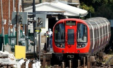 Le Royaume-Uni recherche des suspects après l'attentat de Londres