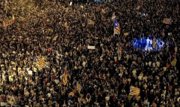 Référendum: le gouvernement catalan persiste malgré les difficultés
