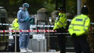 Londres : des piétons fauchés par un véhicule, un homme arrêté