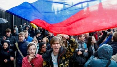 Russie. Au moins 270 arrestations lors de manifestations pour l'anniversaire de Poutine